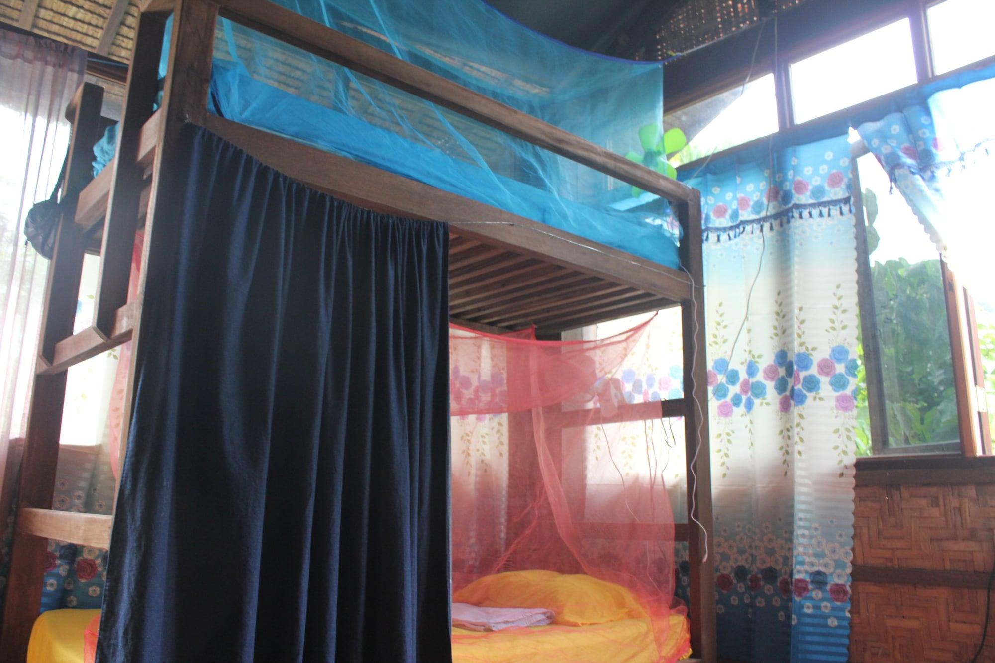 Footprints Homestay (Adults Only) General Luna  Extérieur photo