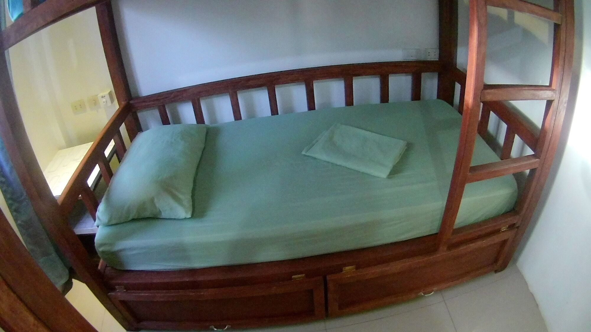 Footprints Homestay (Adults Only) General Luna  Extérieur photo