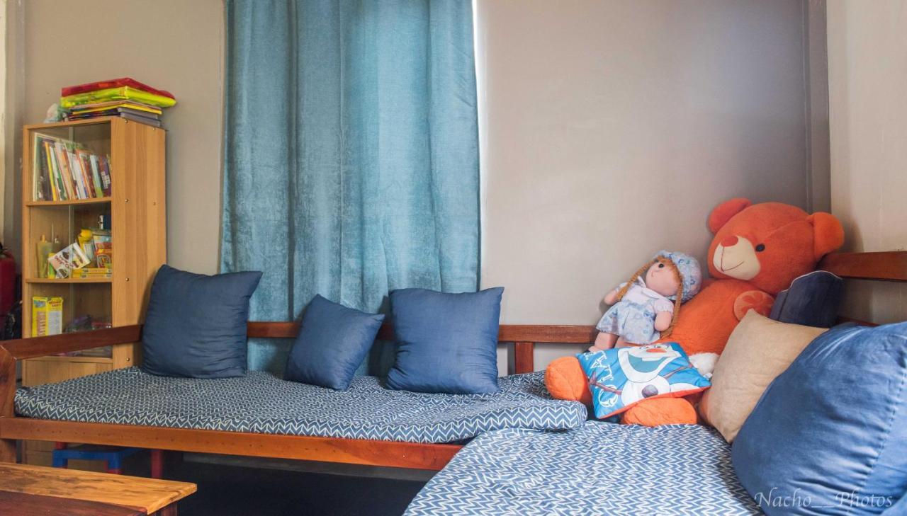Footprints Homestay (Adults Only) General Luna  Extérieur photo