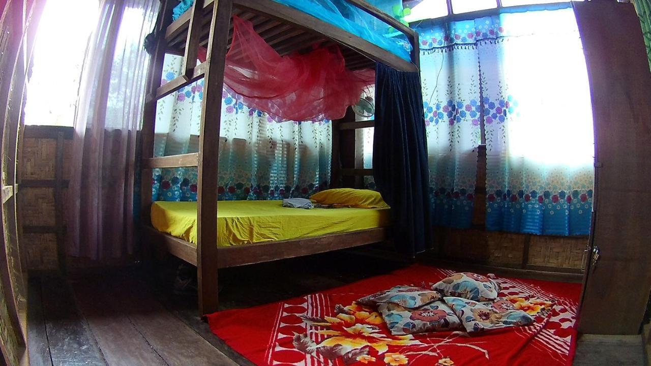 Footprints Homestay (Adults Only) General Luna  Extérieur photo