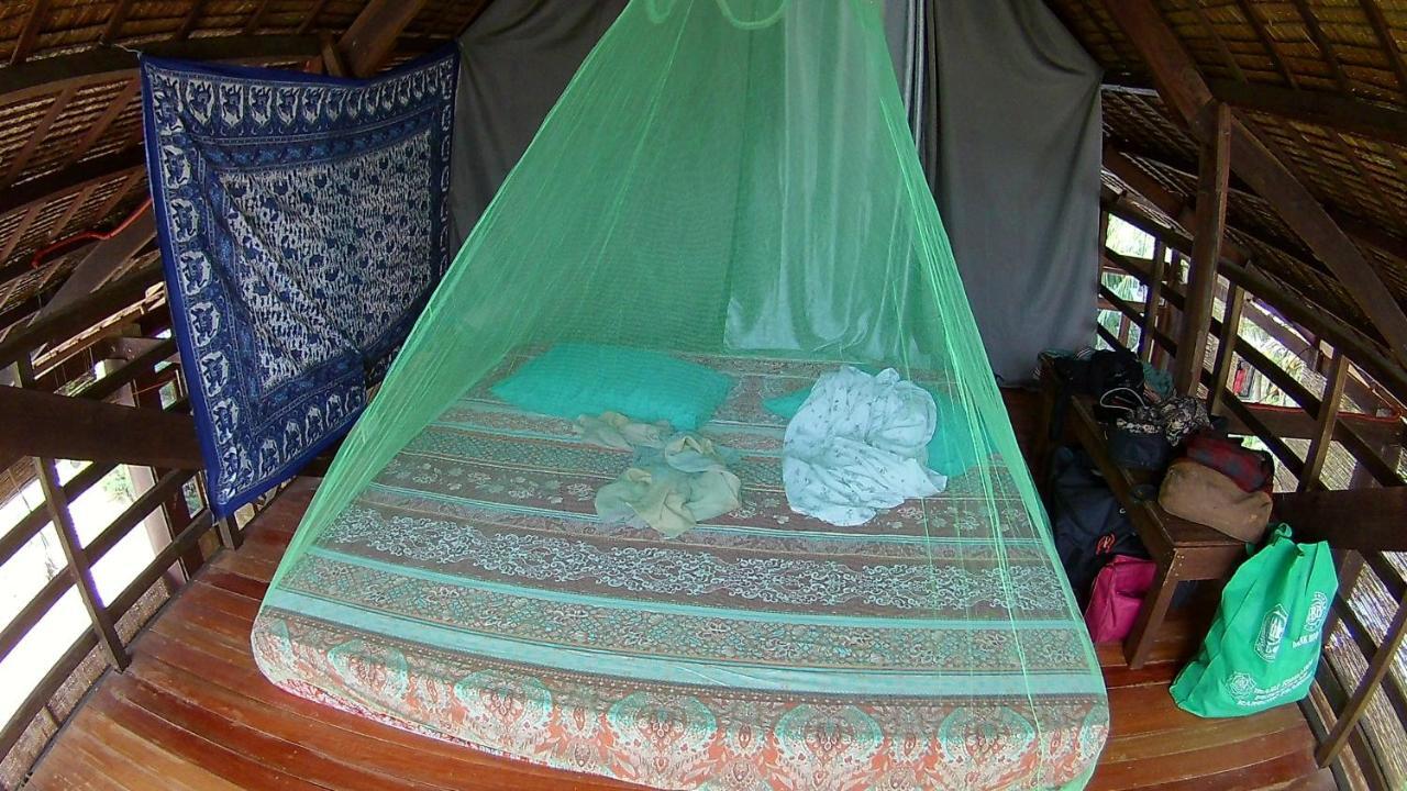 Footprints Homestay (Adults Only) General Luna  Extérieur photo