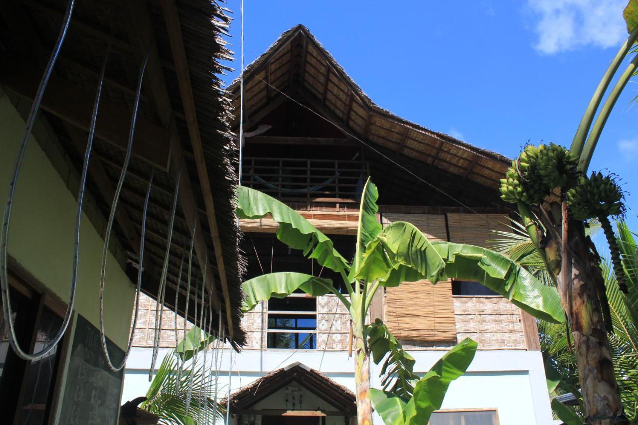 Footprints Homestay (Adults Only) General Luna  Extérieur photo
