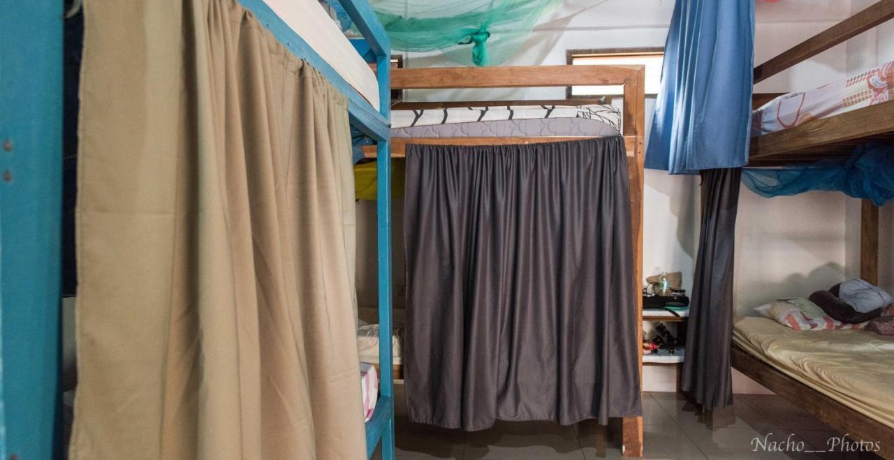 Footprints Homestay (Adults Only) General Luna  Extérieur photo