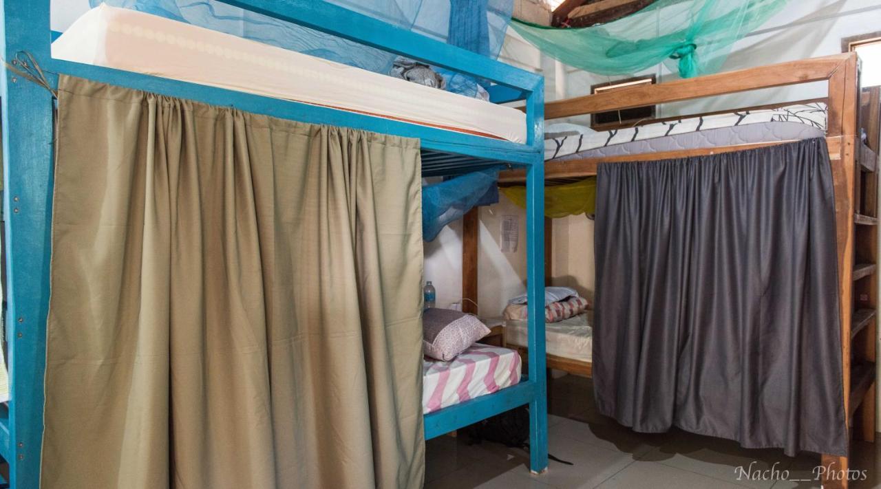 Footprints Homestay (Adults Only) General Luna  Extérieur photo